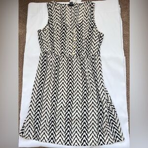 Sleeveless button up SUMMER dress size: XL BRAND NEW/NEVER WORN